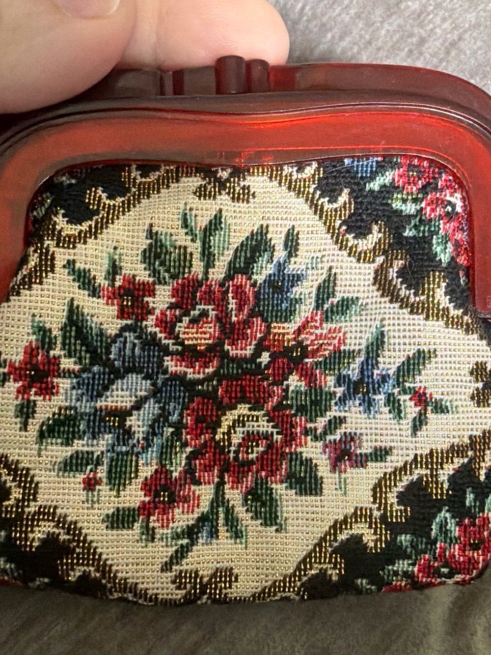 Floral Tapestry Coin Purse in Red and Cream